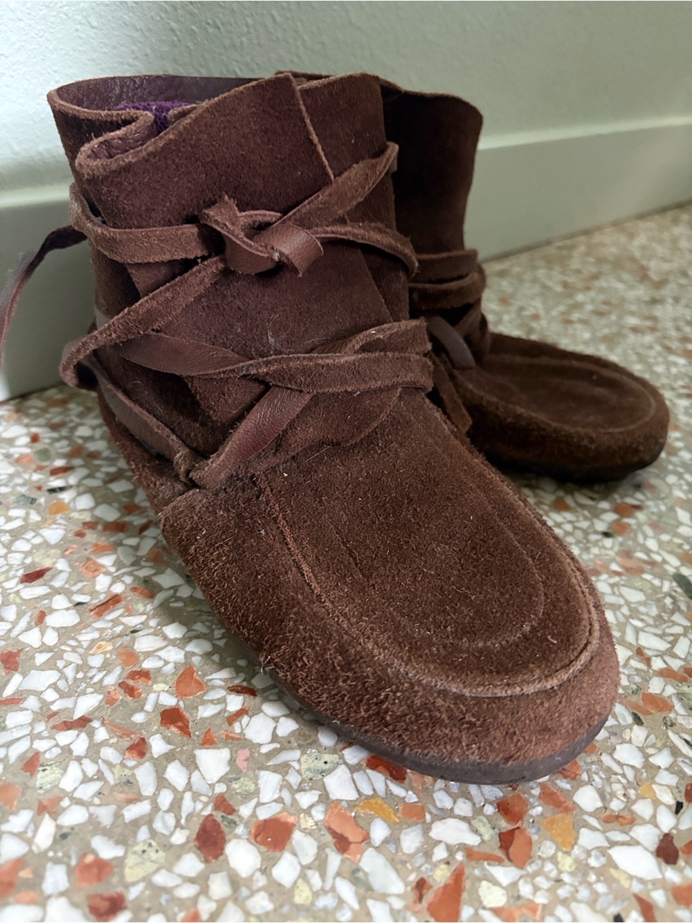 Steger Mocs Women’s Brown Suede Leather Ankle Moccasin Mukluk Boots 8.5